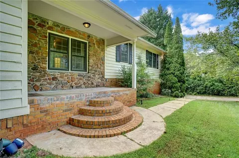 2814 Bent Creek Dr NW, Kennesaw, GA 30152