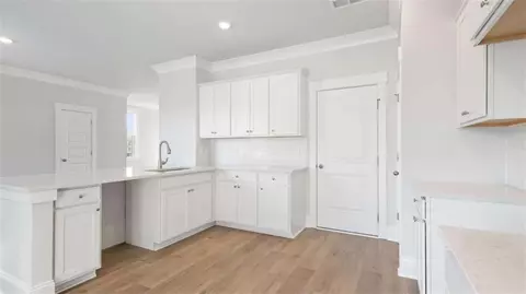 5449 Baybrook Cir, South Fulton, GA 30349