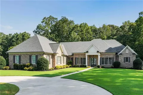345 Sidney Ln, Fayetteville, GA 30215