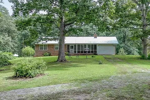 6223 Hulsey Rd, Clermont, GA 30527