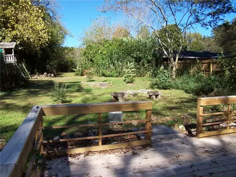 63 E Railroad St, Kingston, GA 30145