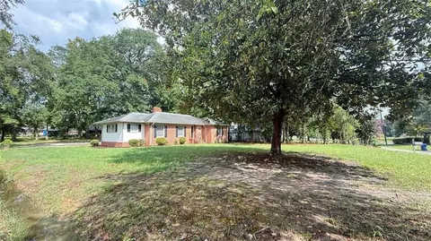 30 E Williams St, Winder, GA 30680 photo 8