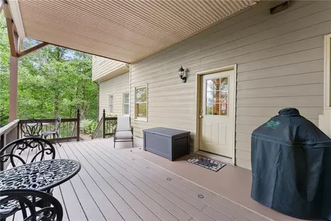 Exterior - 1020 Grace Ct, Suwanee, GA 30024 photo 6 of 10