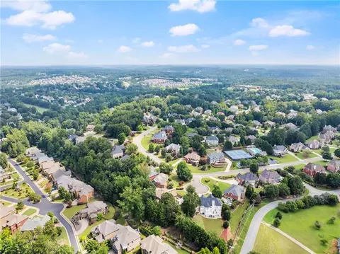 View/Area - 1020 Grace Ct, Suwanee, GA 30024 photo 7 of 10