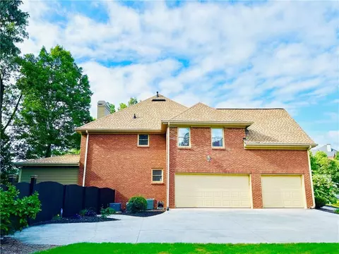 Exterior - 1020 Grace Ct, Suwanee, GA 30024 photo 3 of 10