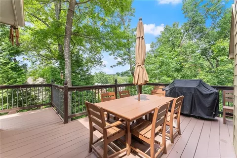 Exterior - 1020 Grace Ct, Suwanee, GA 30024 photo 9 of 10