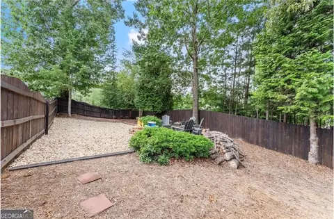 Exterior - 1020 Grace Ct, Suwanee, GA 30024 photo 8 of 10