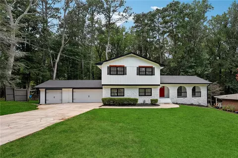 5879 Ohara Dr, Stone Mountain, GA 30087
