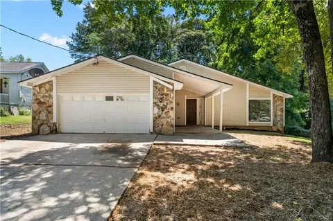 2520 Wildflower Ln, Lawrenceville, GA 30044