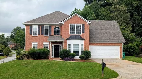 525 Crestwood Ct, Lithonia, GA 30058