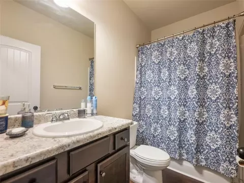 Bath - 5667 Laney Dr, Rex, GA 30273 photo 1 of 3