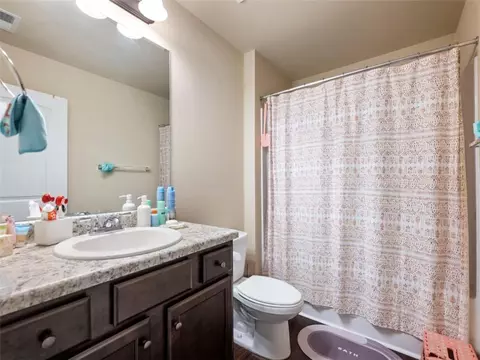 Bath - 5667 Laney Dr, Rex, GA 30273 photo 3 of 3