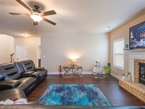 Living - 5667 Laney Dr, Rex, GA 30273 photo 2 of 3