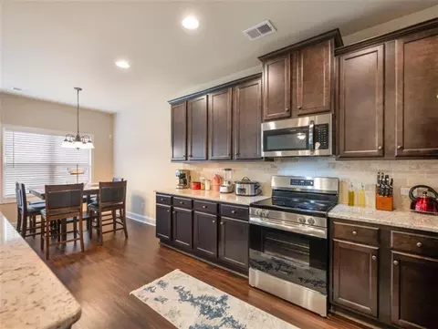 Kitchen - 5667 Laney Dr, Rex, GA 30273 photo 3 of 4
