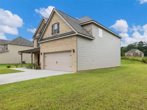 Exterior - 5667 Laney Dr, Rex, GA 30273 photo 4 of 8