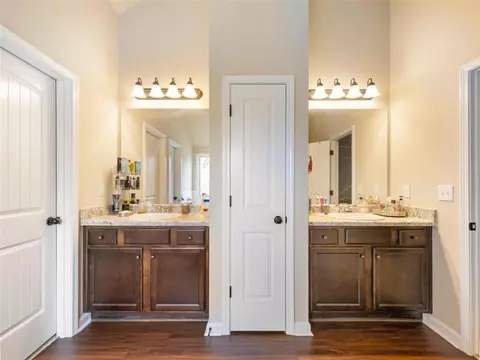 Entry Way - 5667 Laney Dr, Rex, GA 30273 photo 5 of 6