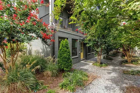 183 Chestnut Cir NE, Atlanta, GA 30342