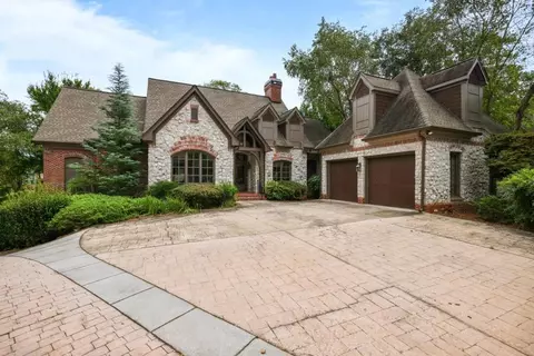 2121 Kensington Gates Dr NW, Kennesaw, GA 30152