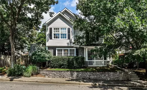 2204 Parkview Run NW, Atlanta, GA 30318