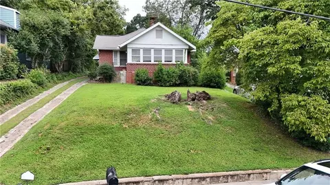 366 Peachtree Ave NE, Atlanta, GA 30305