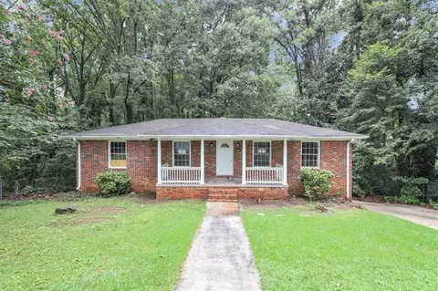 867 Lynwood Ct, Forest Park, GA 30297