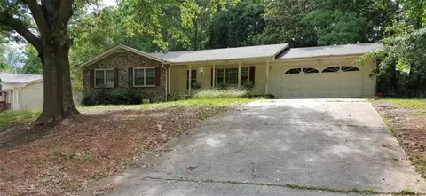 6495 Revena Dr, Morrow, GA 30260