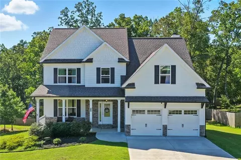 25 Shoreline Dr, Cartersville, GA 30120