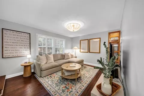 2 Arpege Way NW, Atlanta, GA 30327