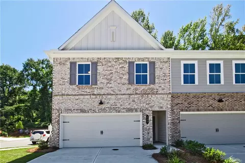 699 Sunstone Ln, Lawrenceville, GA 30043