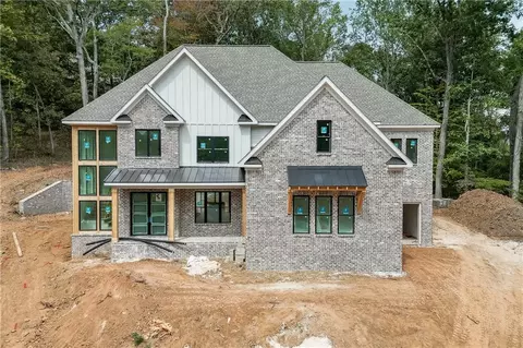 5061 Pointer Rdg, Flowery Branch, GA 30542