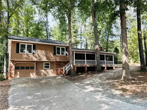4323 Japonica Ct SW, Lilburn, GA 30047