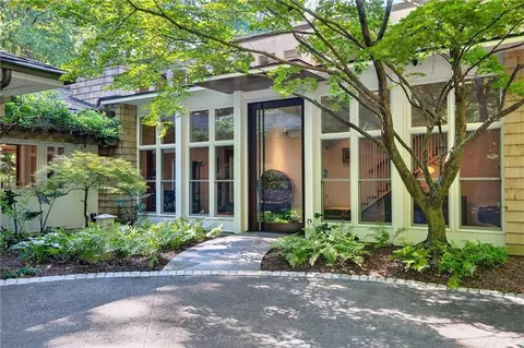 3033 E Pine Valley Rd NW, Atlanta, GA 30305