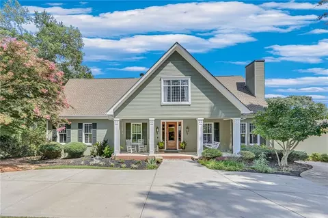 1616 Blue Ridge Dr NE, Gainesville, GA 30501