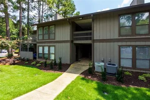 202 Smokerise Cir SE, Marietta, GA 30067