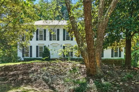 1917 Nantucket Dr, Woodstock, GA 30189