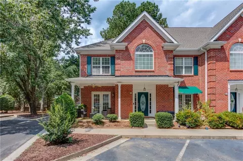 2075 Pine Tree Dr #F1, Buford, GA 30518