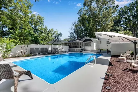 4296 NE High St N, Buford, GA 30518