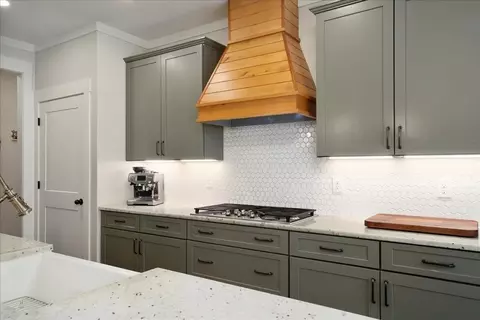 Kitchen - 1069 Dean Hill Rd, Monroe, GA 30655 photo 3 of 4