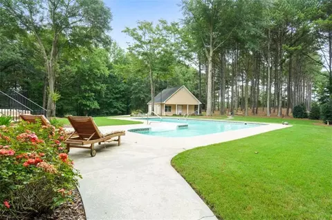 Exterior - 548 Harper Rd, Mcdonough, GA 30252 photo 9 of 13