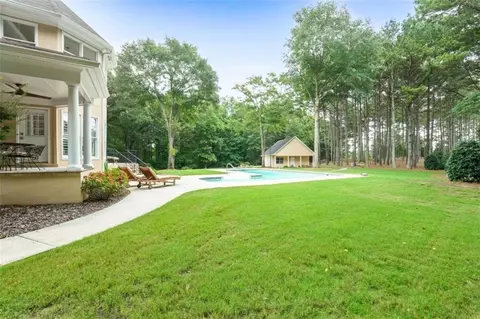 Exterior - 548 Harper Rd, Mcdonough, GA 30252 photo 8 of 13