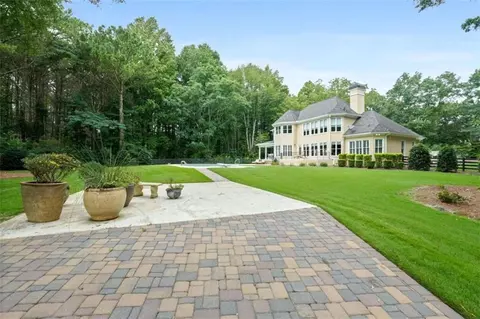 Exterior - 548 Harper Rd, Mcdonough, GA 30252 photo 10 of 13