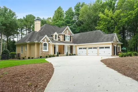 548 Harper Rd, Mcdonough, GA 30252