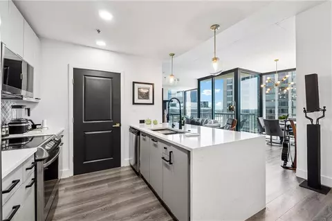 3324 Peachtree Rd NE #1301, Atlanta, GA 30326
