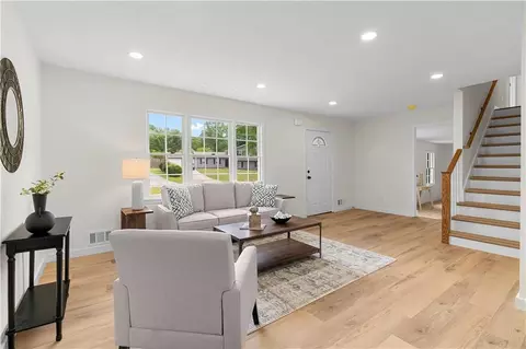 3107 Park Ln, Snellville, GA 30078