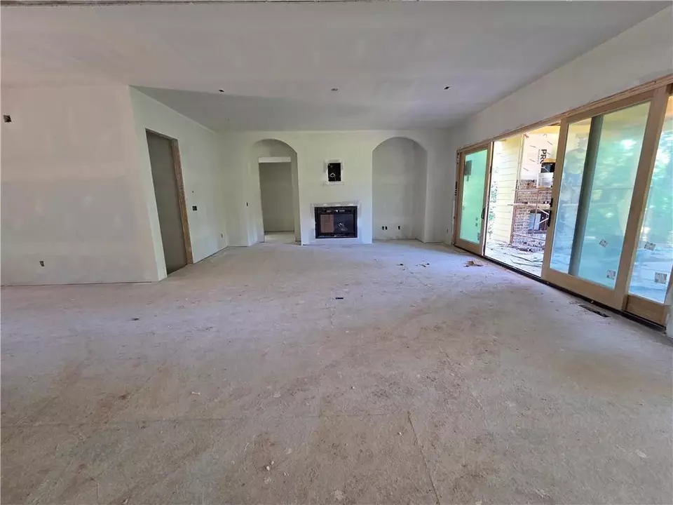 Living - 5450 N Richland Creek St, Buford, GA 30518 photo 1 of 4