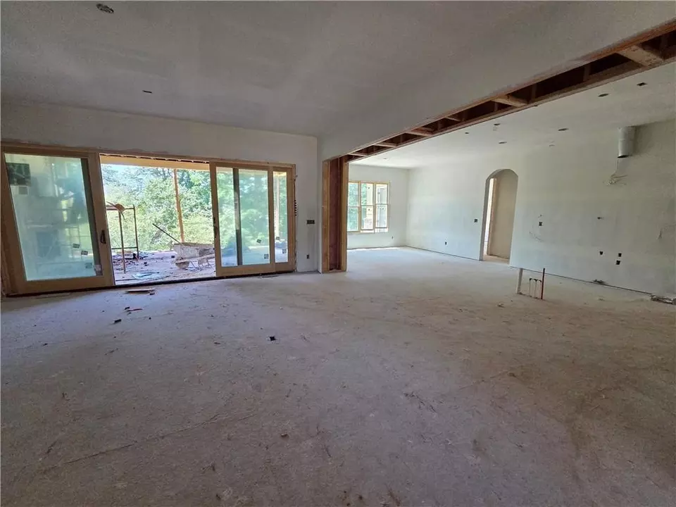 Living - 5450 N Richland Creek St, Buford, GA 30518 photo 3 of 4