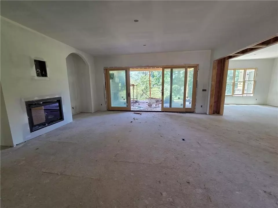 Living - 5450 N Richland Creek St, Buford, GA 30518 photo 2 of 4