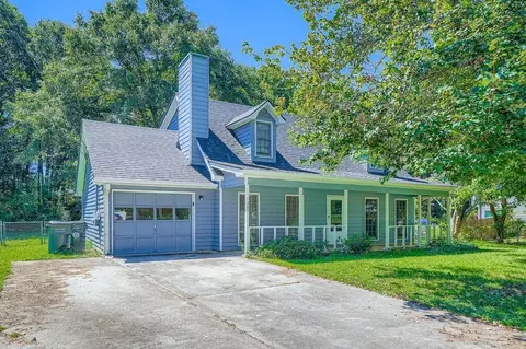 1385 Compton Woods Dr, Loganville, GA 30052
