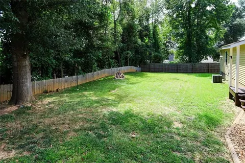 Exterior - 207 Van Wert St, Buchanan, GA 30113 photo 12 of 14