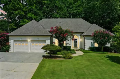 2706 Hampton Trl, Woodstock, GA 30189